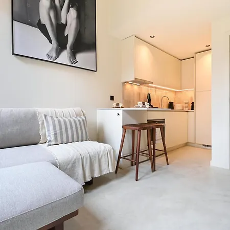 On Cozy Apartment