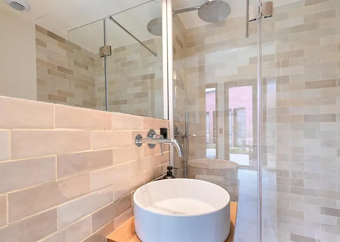 On - Cozy - Free Parking & Pet Friendly *